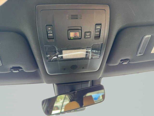 Used 2023 Lexus UX 250h FWD w/ Premium Package image 29