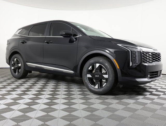 New 2026 Kia Sportage LX image 3