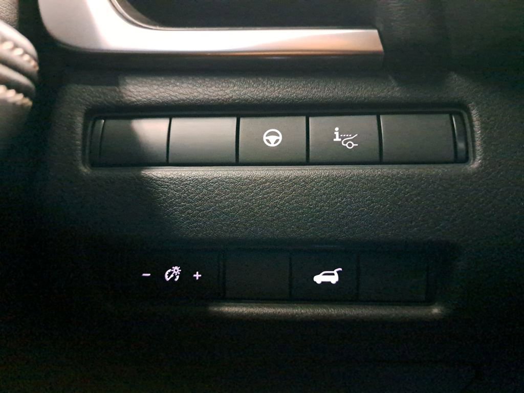 Used 2023 Nissan Rogue Platinum w/ Platinum Premium Package image 24