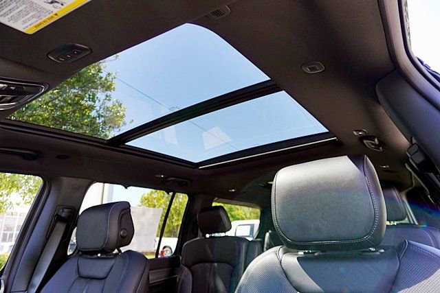 New 2026 Jeep Grand Wagoneer Limited AWD/4WD image 20