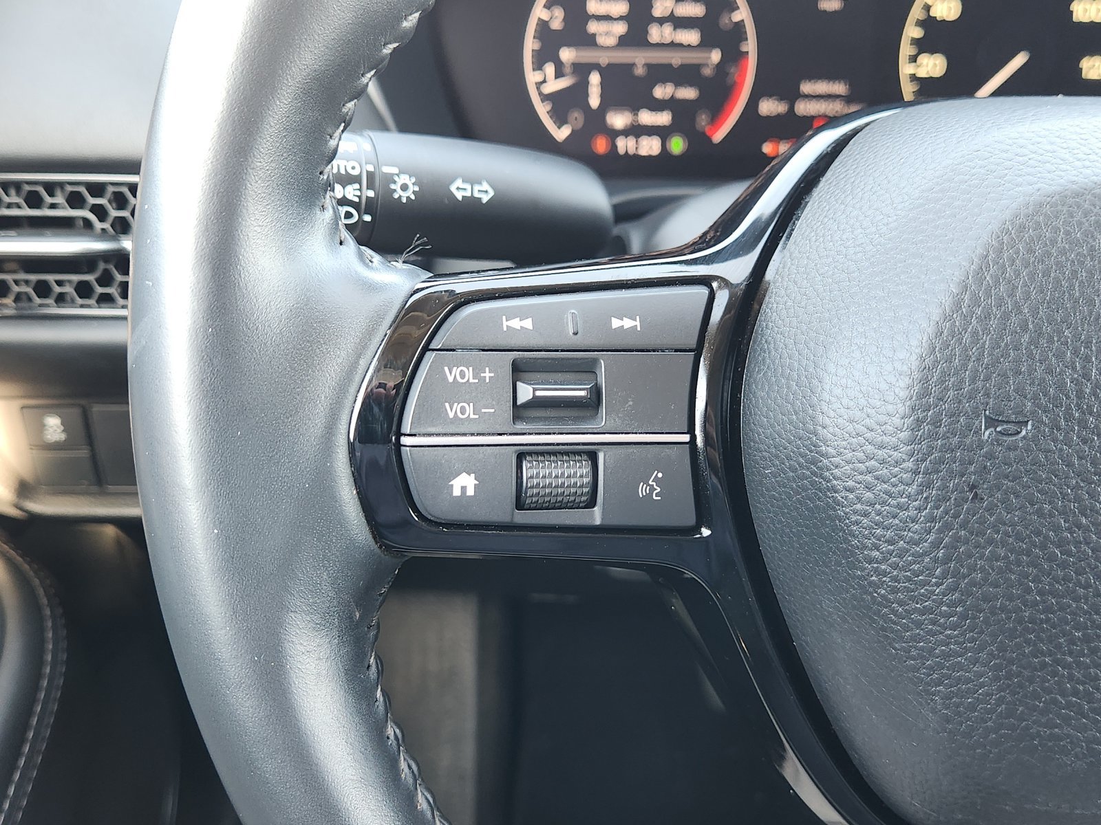 Certified 2024 Honda HR-V EX-L image 33