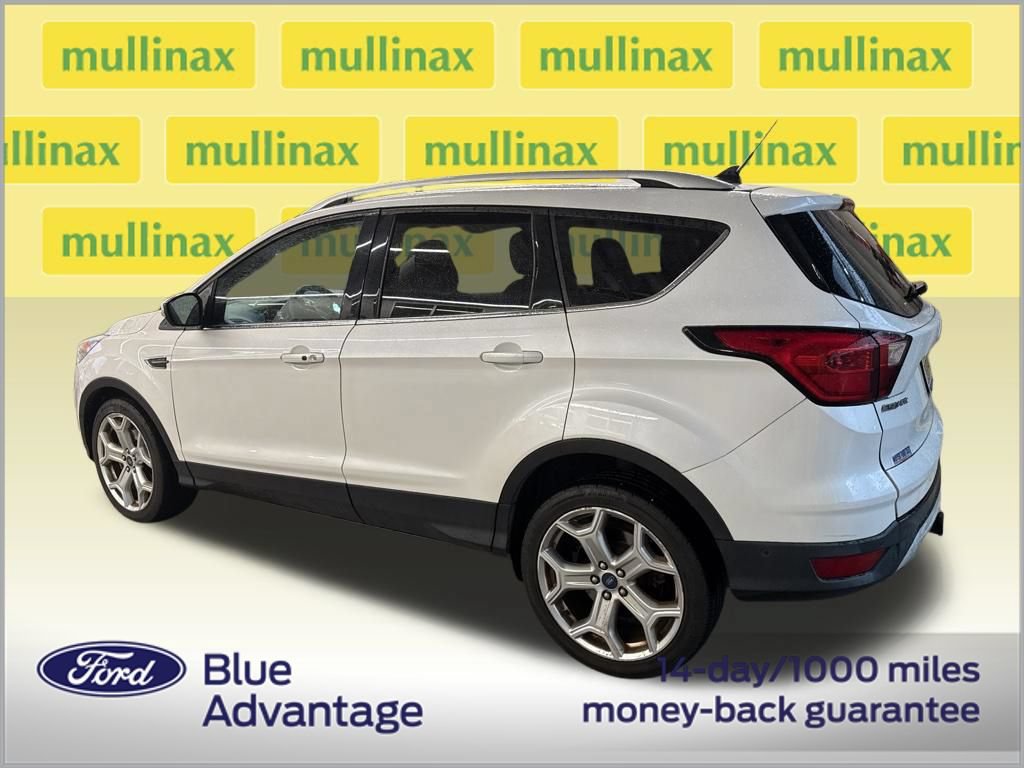 Used 2019 Ford Escape Titanium FWD image 3