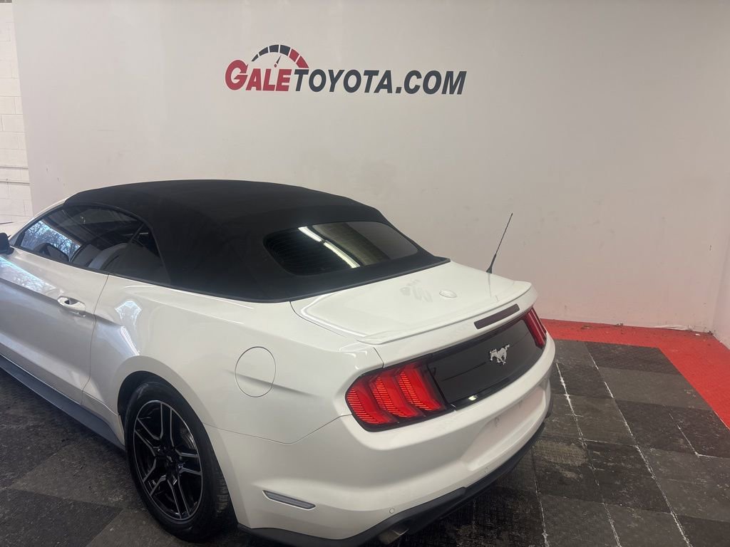 Used 2020 Ford Mustang Premium image 9