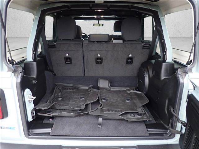 Used 2023 Jeep Wrangler Unlimited w/ 8.4" Radio Group image 7