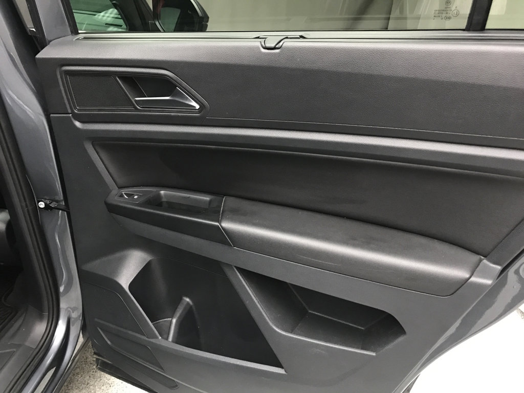 Used 2020 Volkswagen Atlas SE w/ Panoramic Sunroof Package image 14