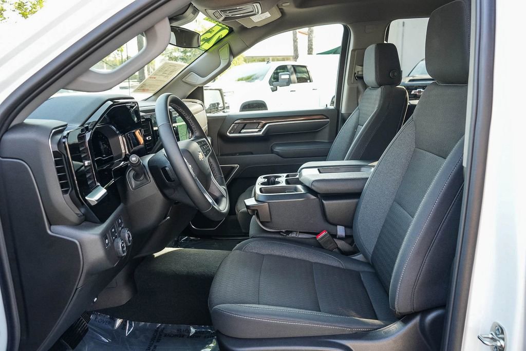 New 2025 Chevrolet Silverado 1500 LT AWD/4WD image 17