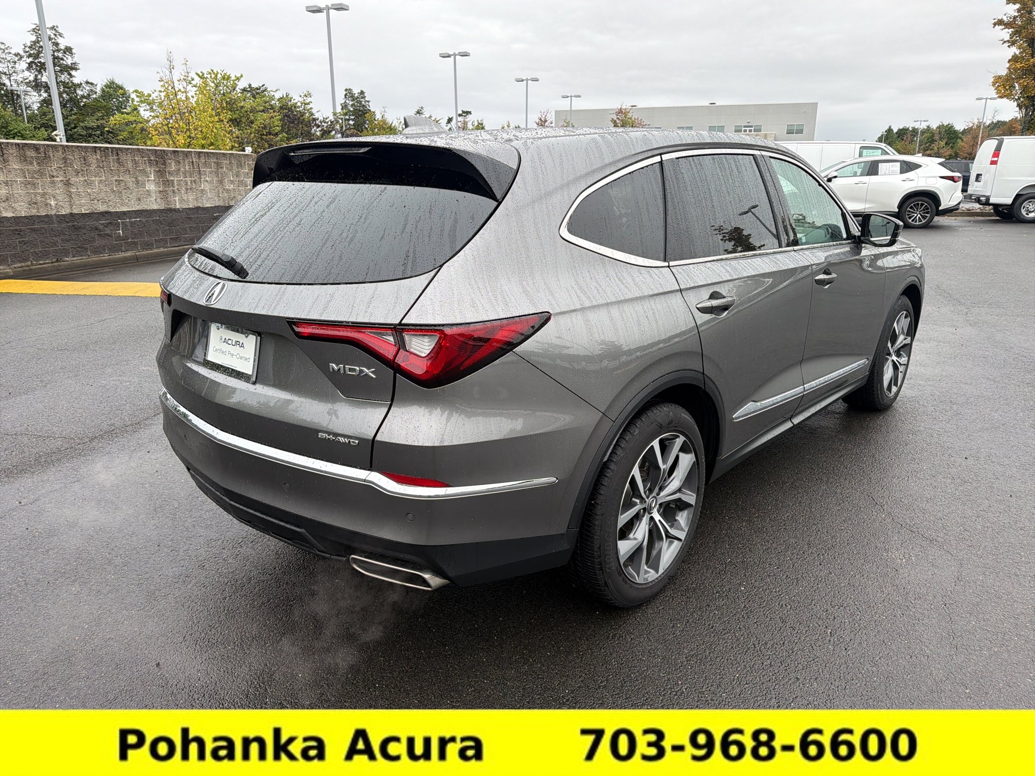 Used 2024 Acura MDX w/ Technology Package AWD/4WD image 7