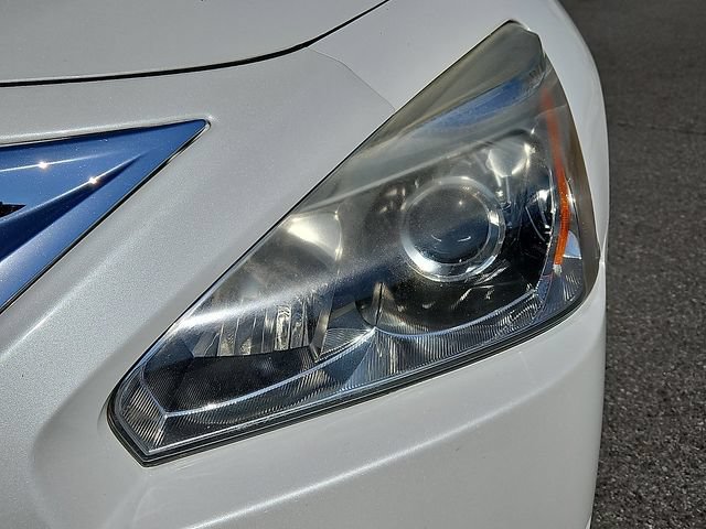 Used 2013 Nissan Altima 2.5 SL FWD image 9
