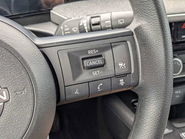Used 2025 Nissan Kicks SV FWD image 22