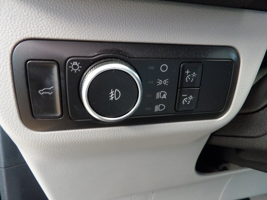 Used 2025 Ford Escape Platinum AWD/4WD image 27