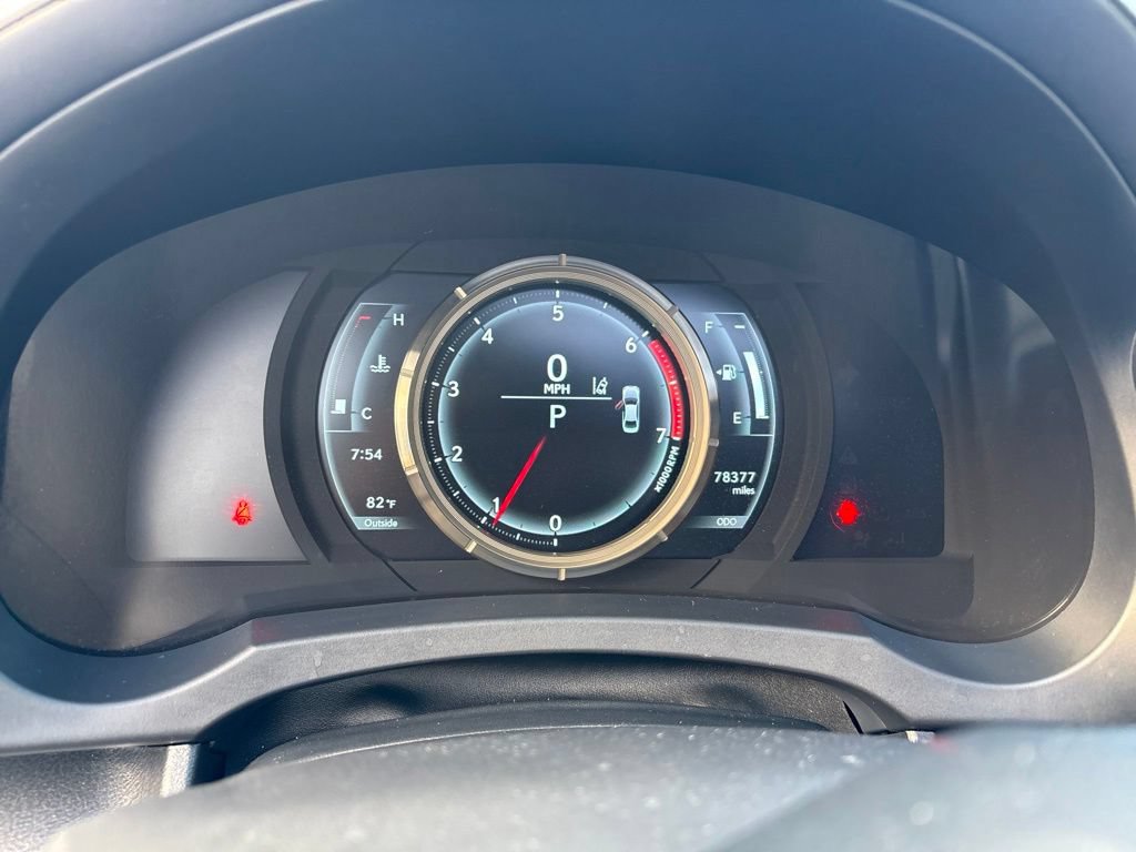 Used 2018 Lexus IS 300 F Sport w/ F Sport Package RWD image 14