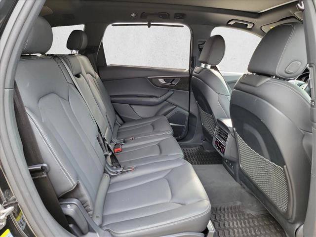 Used 2025 Audi Q7 3.0T Prestige AWD/4WD image 16