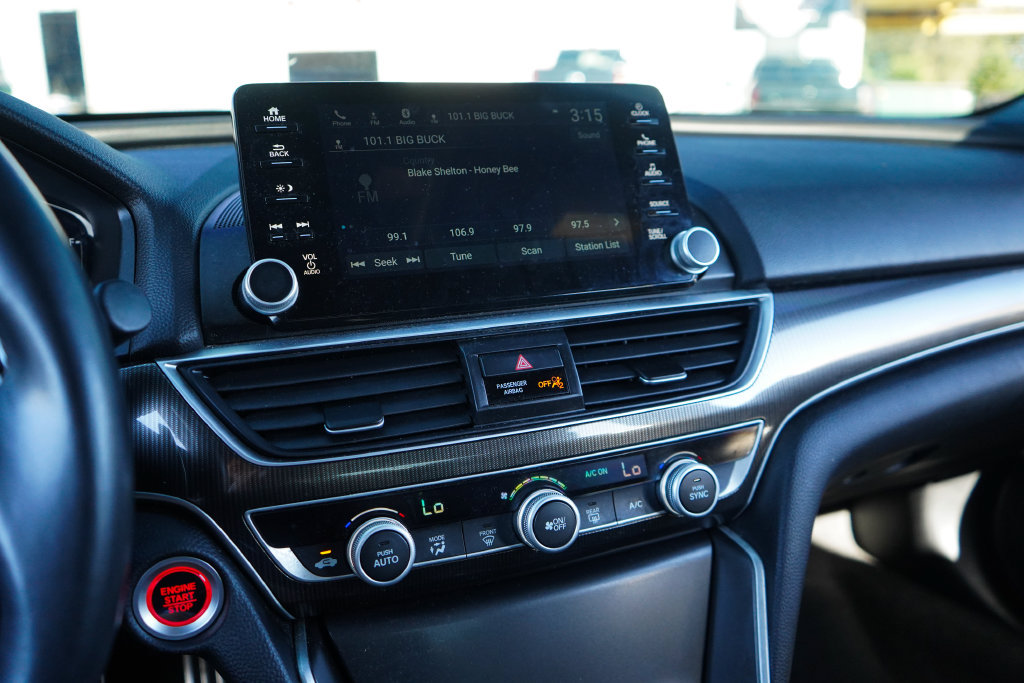 Used 2019 Honda Accord Sport image 8