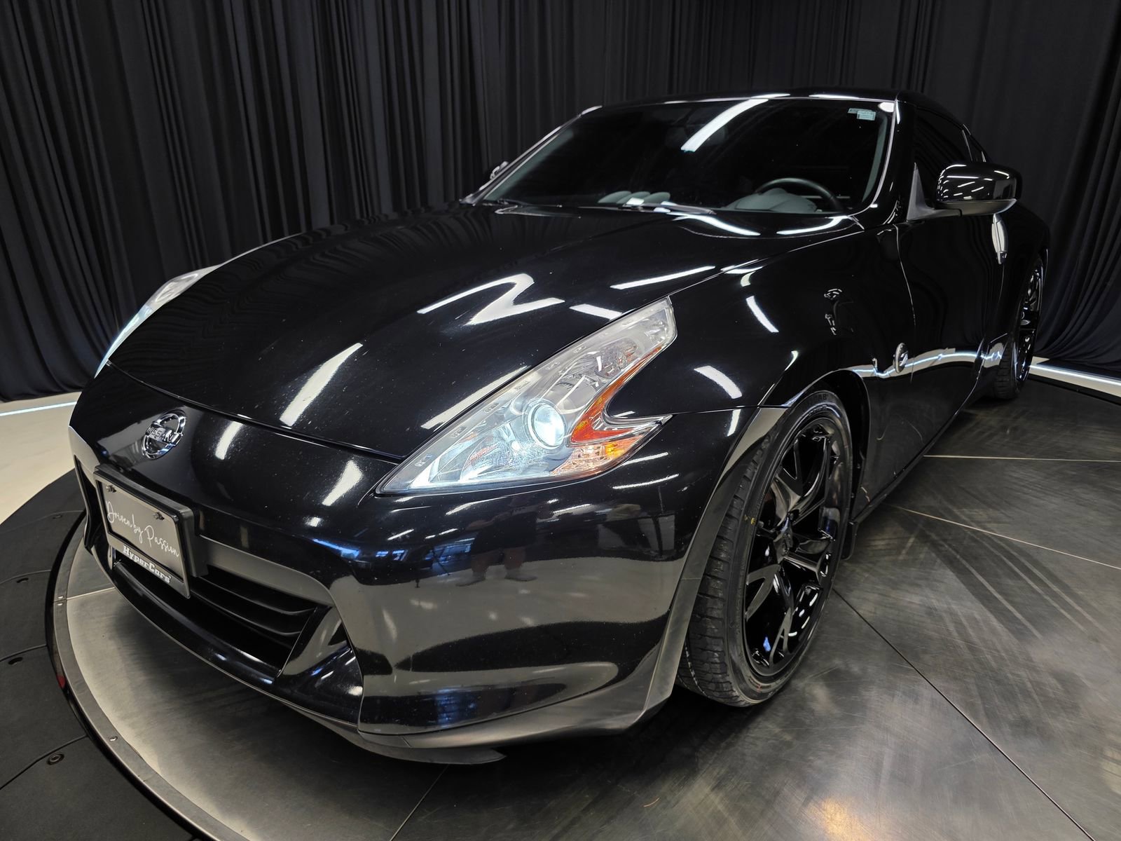 Used 2009 Nissan 370Z Touring w/ Sport Pkg RWD image 30