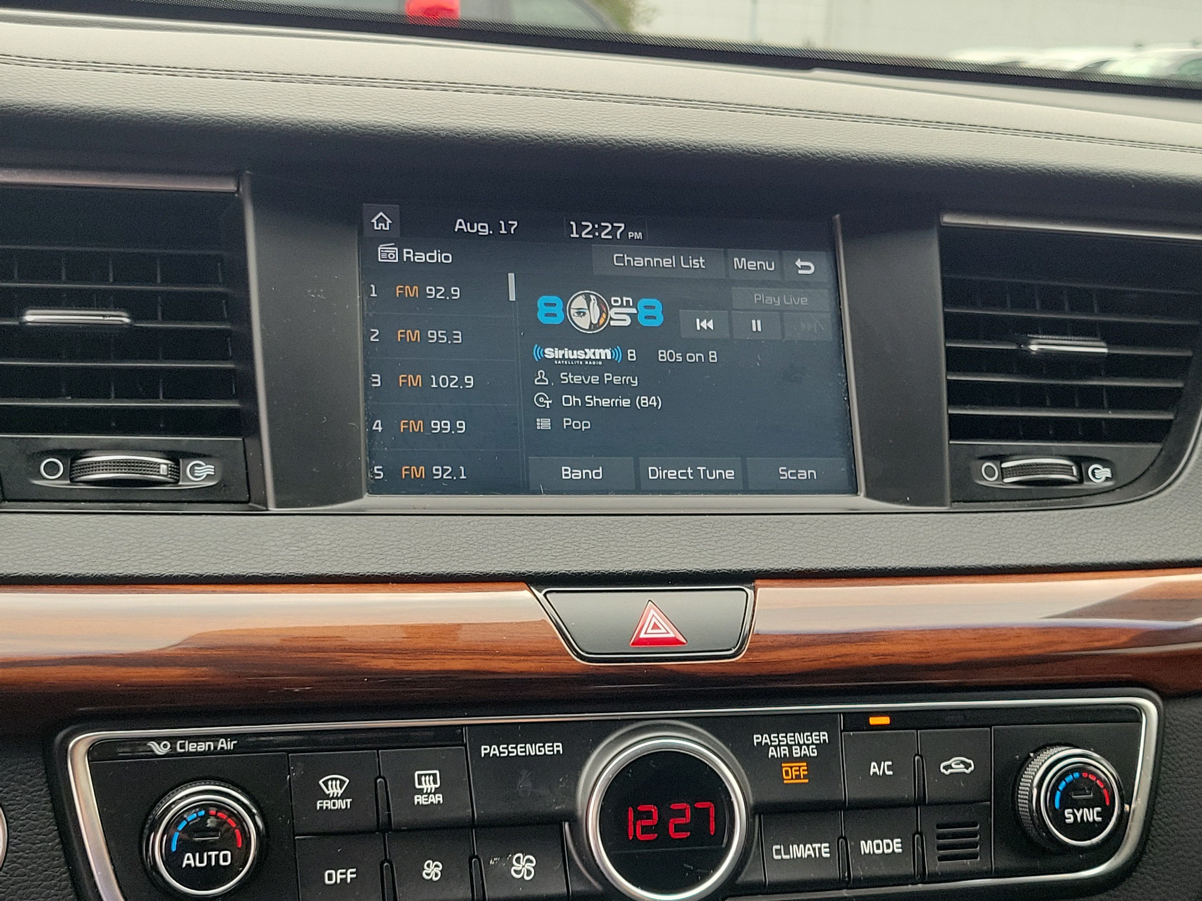 Used 2019 Kia Cadenza Premium FWD image 26