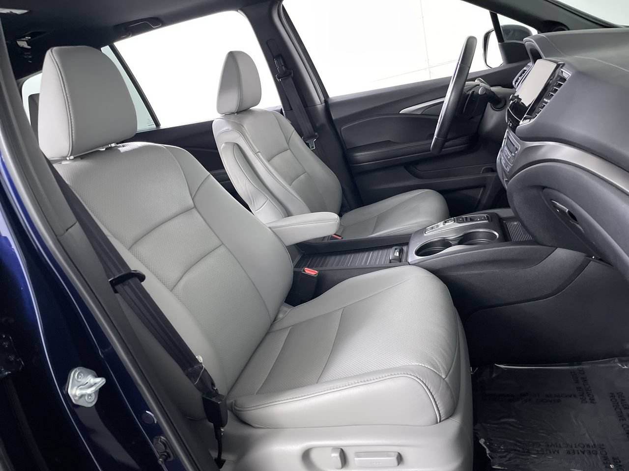Used 2023 Honda Passport EX-L image 24