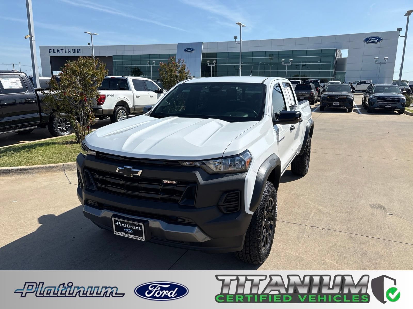 Used 2026 Chevrolet Colorado Trail Boss AWD/4WD image 1