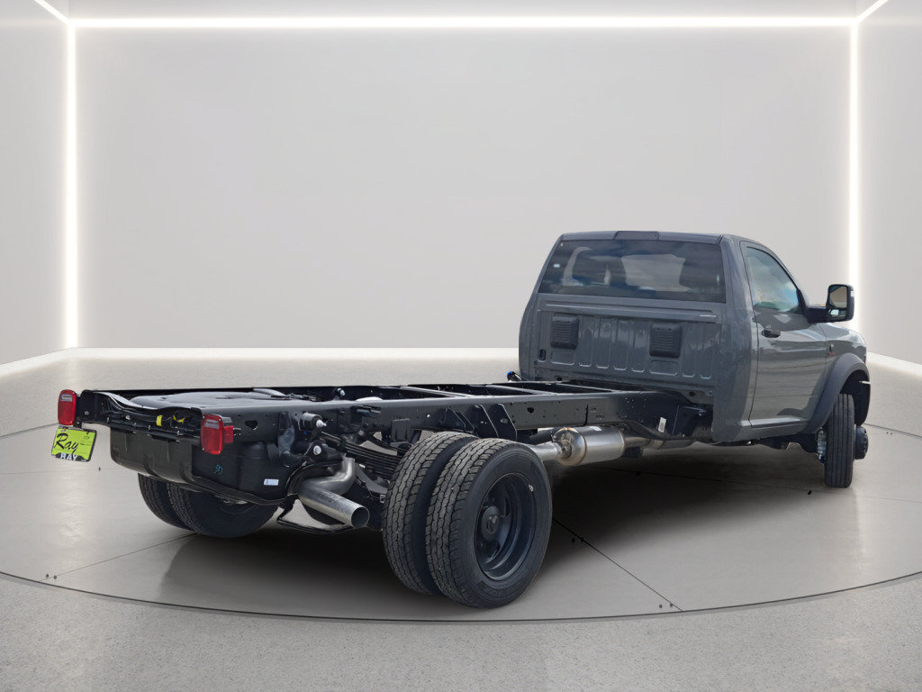 New 2026 RAM 5500 Tradesman AWD/4WD image 10