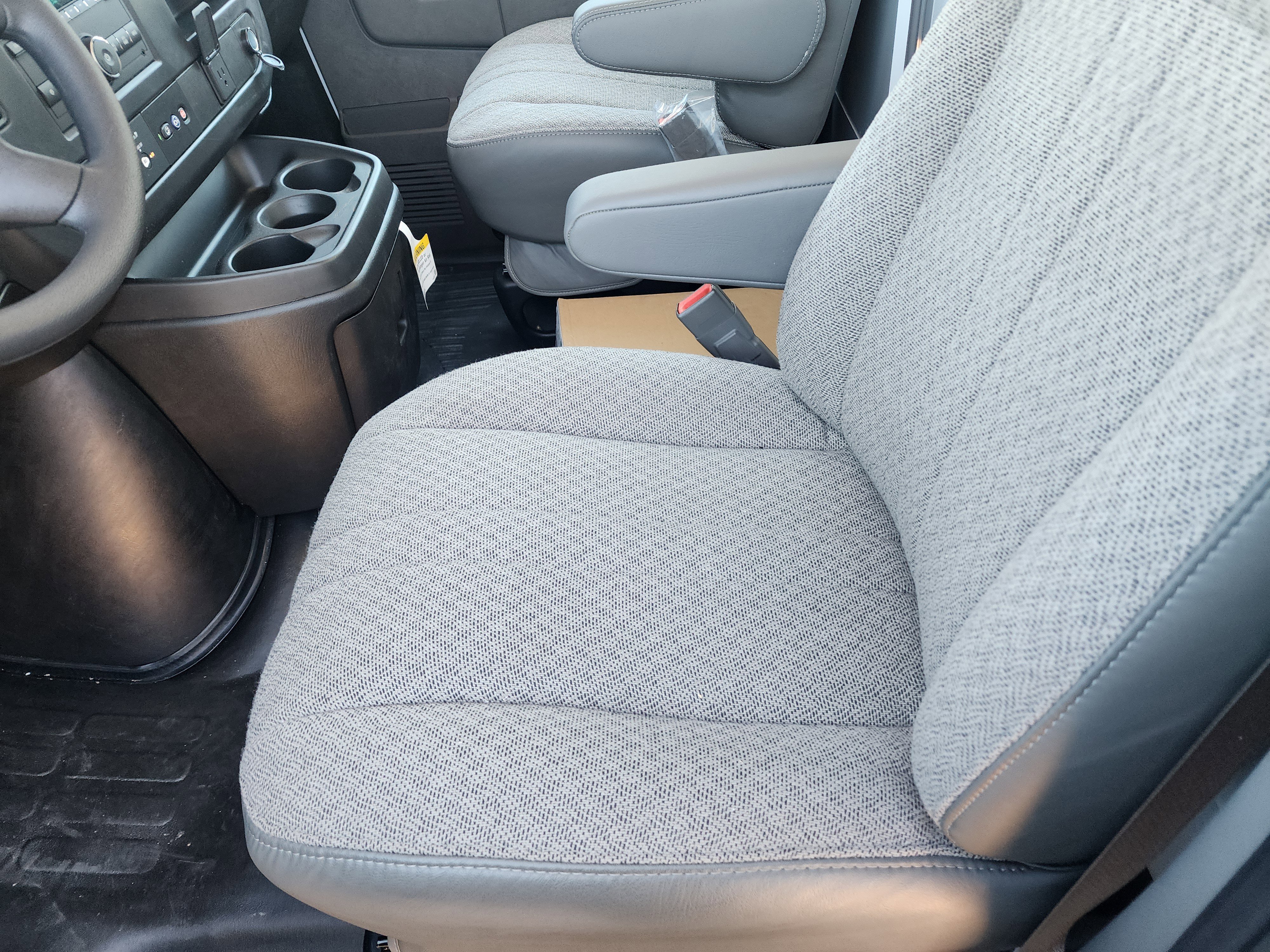 New 2025 Chevrolet Express 3500 w/ Power Convenience Package RWD image 18