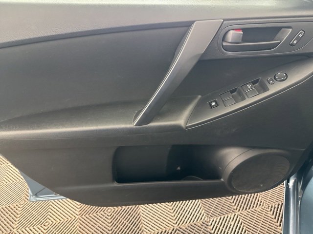 Used 2011 MAZDA MAZDA3 i Sport image 19