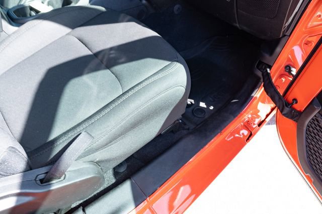 Used 2023 Jeep Wrangler Sport AWD/4WD image 45