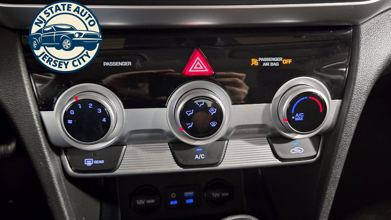 Used 2019 Hyundai Elantra SEL w/ Cargo Package FWD image 15