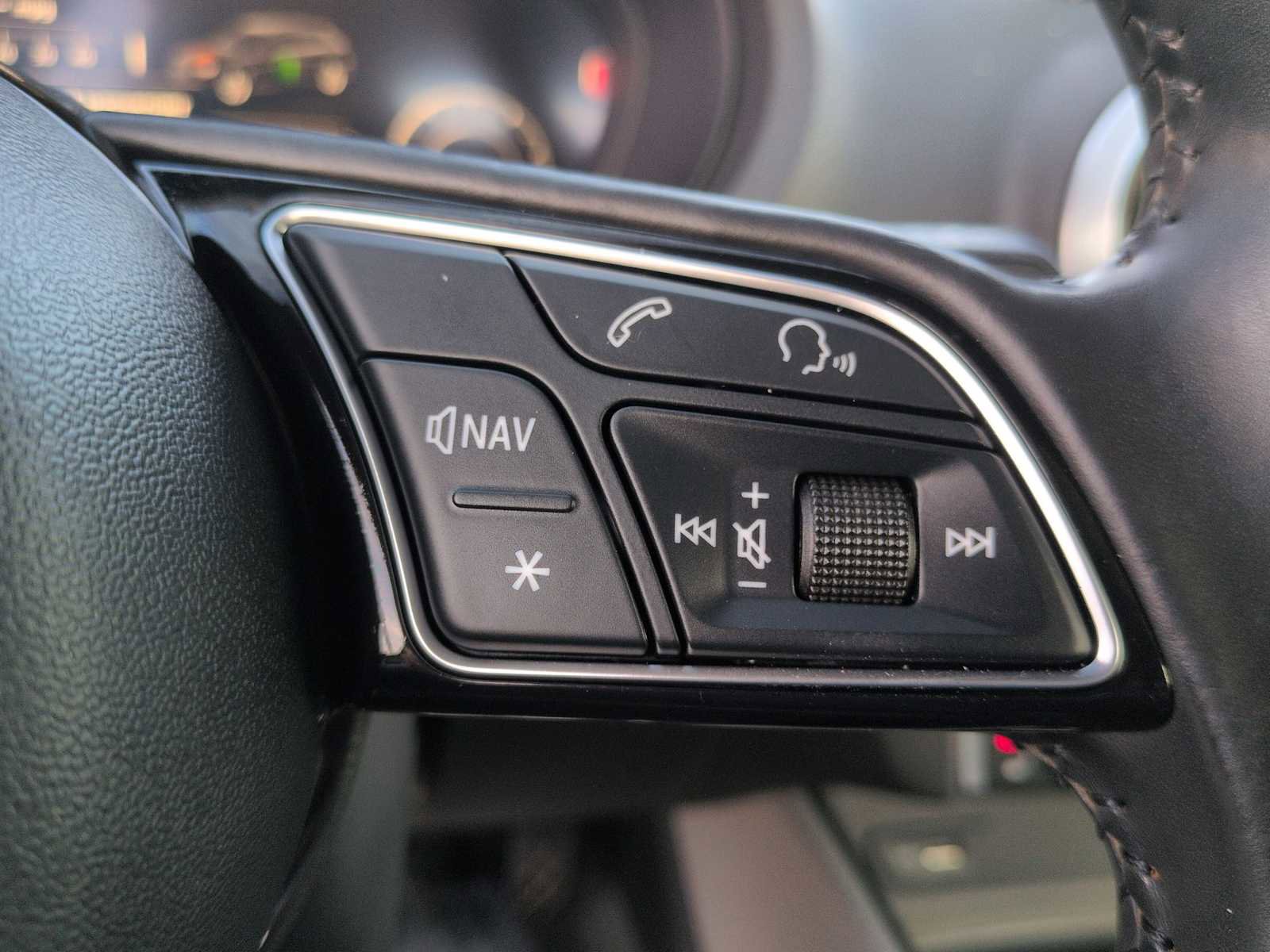 Used 2017 Audi A3 e-tron Premium Plus w/ Technology Package image 27