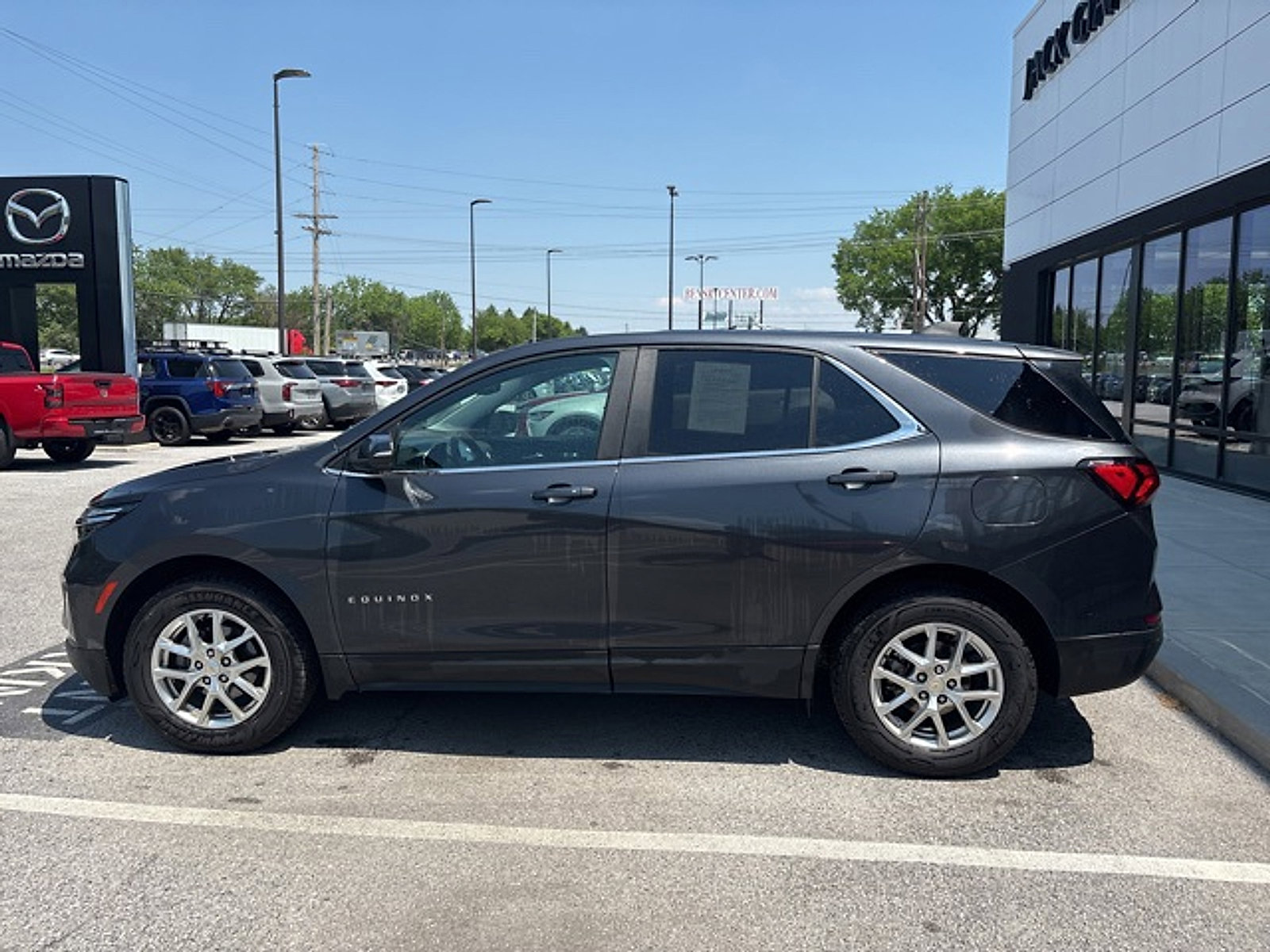 Used 2022 Chevrolet Equinox LT AWD/4WD image 9