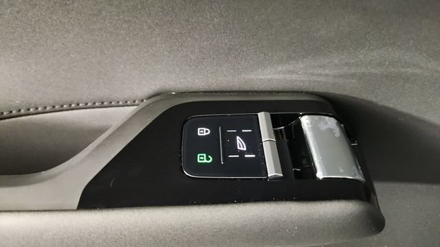 New 2026 Volvo EX90 Ultra AWD/4WD image 10