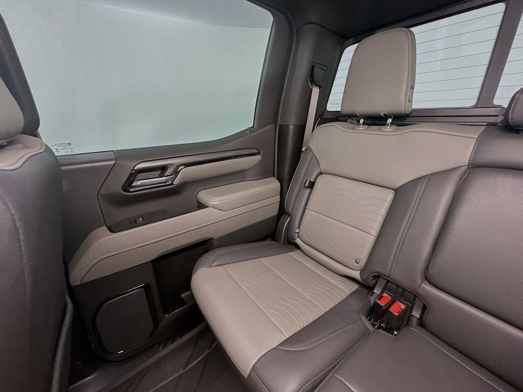 Used 2025 Chevrolet Silverado 1500 ZR2 w/ Technology Package image 12