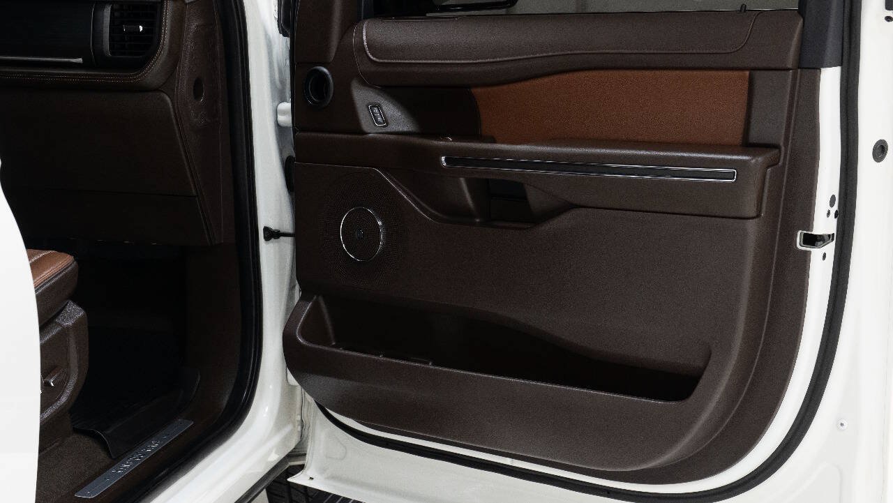 Used 2024 Ford Expedition King Ranch RWD image 31