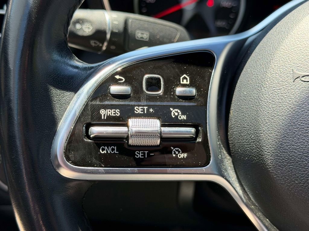 Used 2020 Mercedes-Benz C 300 4MATIC Sedan image 31