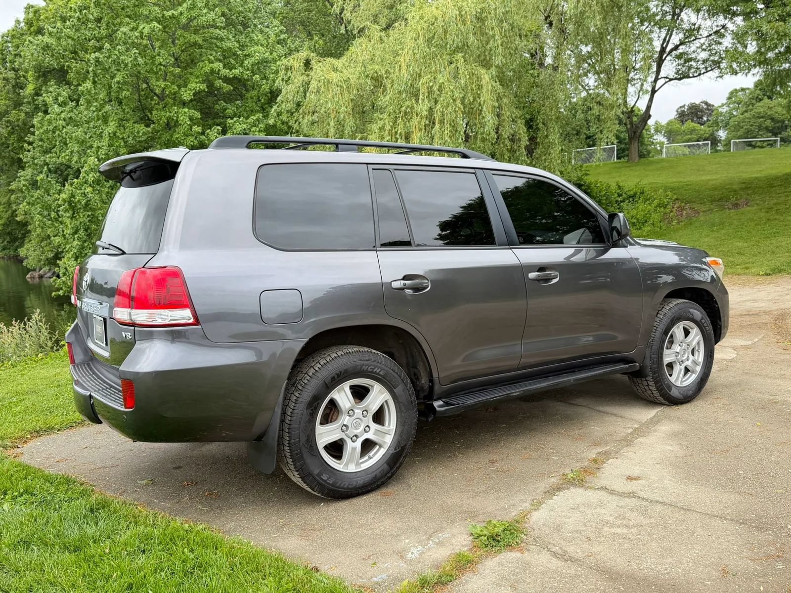 Used 2011 Toyota Land Cruiser w/ Upgrade Pkg AWD/4WD image 14