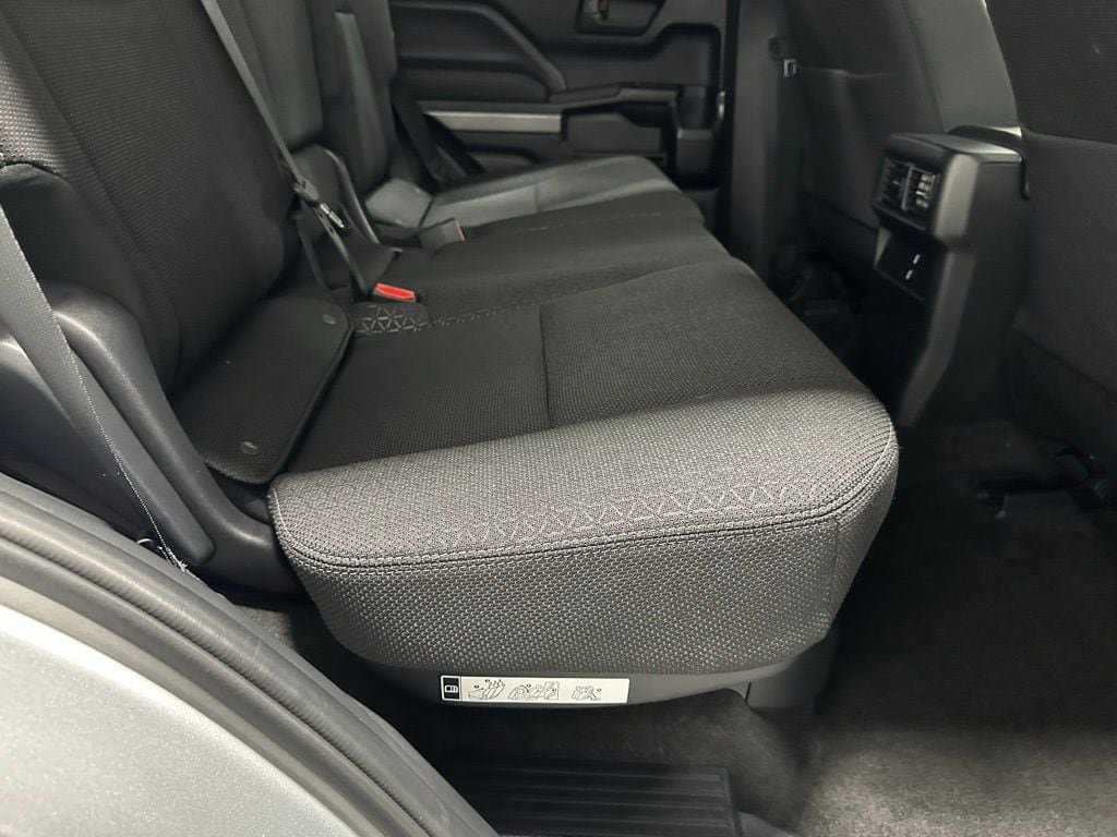 Used 2025 Toyota 4Runner SR5 AWD/4WD image 51