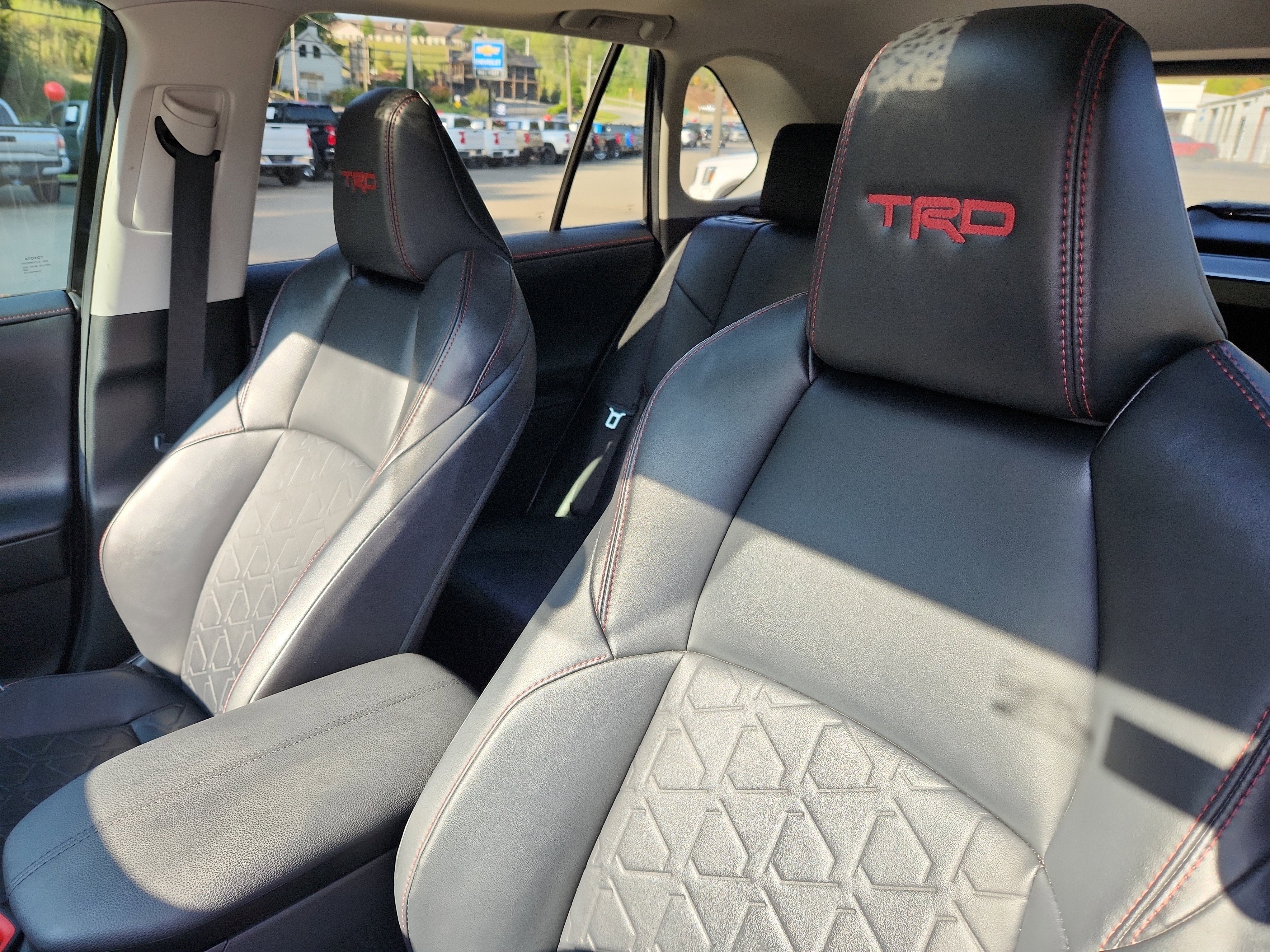 Used 2021 Toyota RAV4 TRD Off-Road image 24