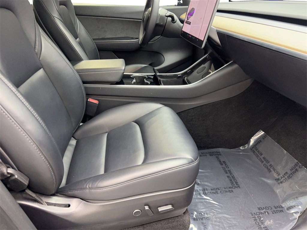Used 2021 Tesla Model Y Long Range image 44