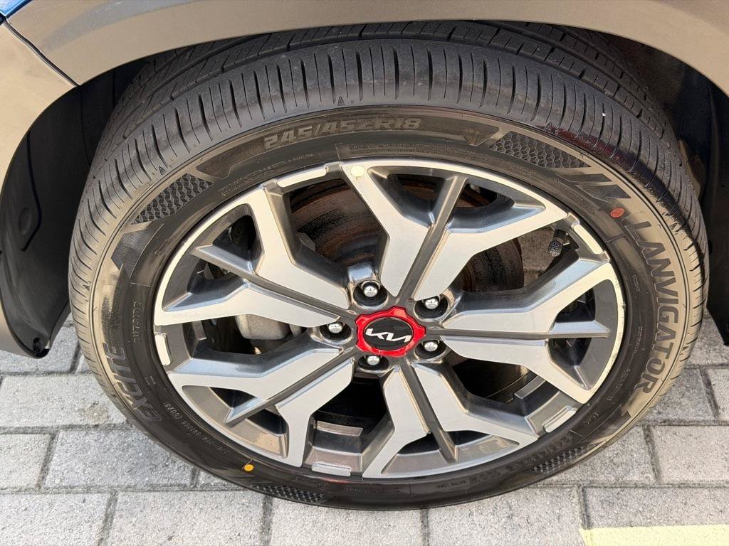 Used 2022 Kia Seltos SX AWD/4WD image 31