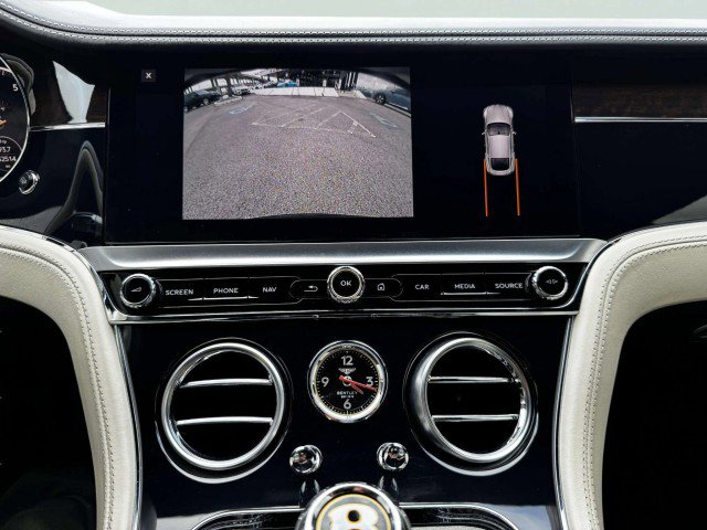 Used 2020 Bentley Continental GT image 30