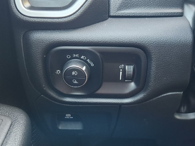 Used 2023 RAM 1500 Lone Star AWD/4WD image 25
