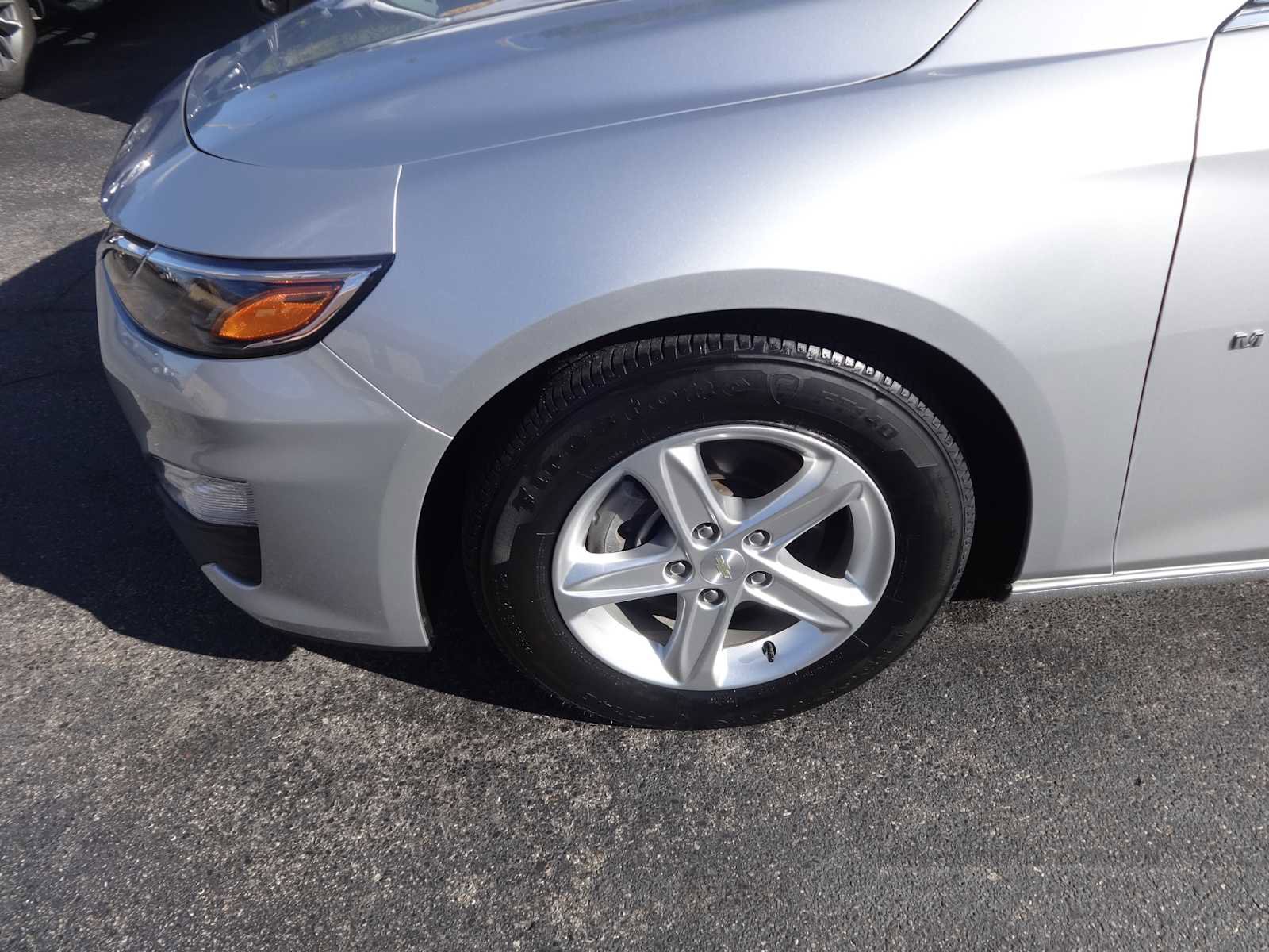 Used 2021 Chevrolet Malibu LS image 4