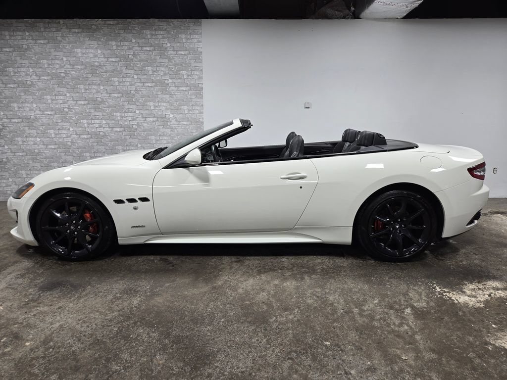 Used 2016 Maserati GranTurismo Sport RWD image 5