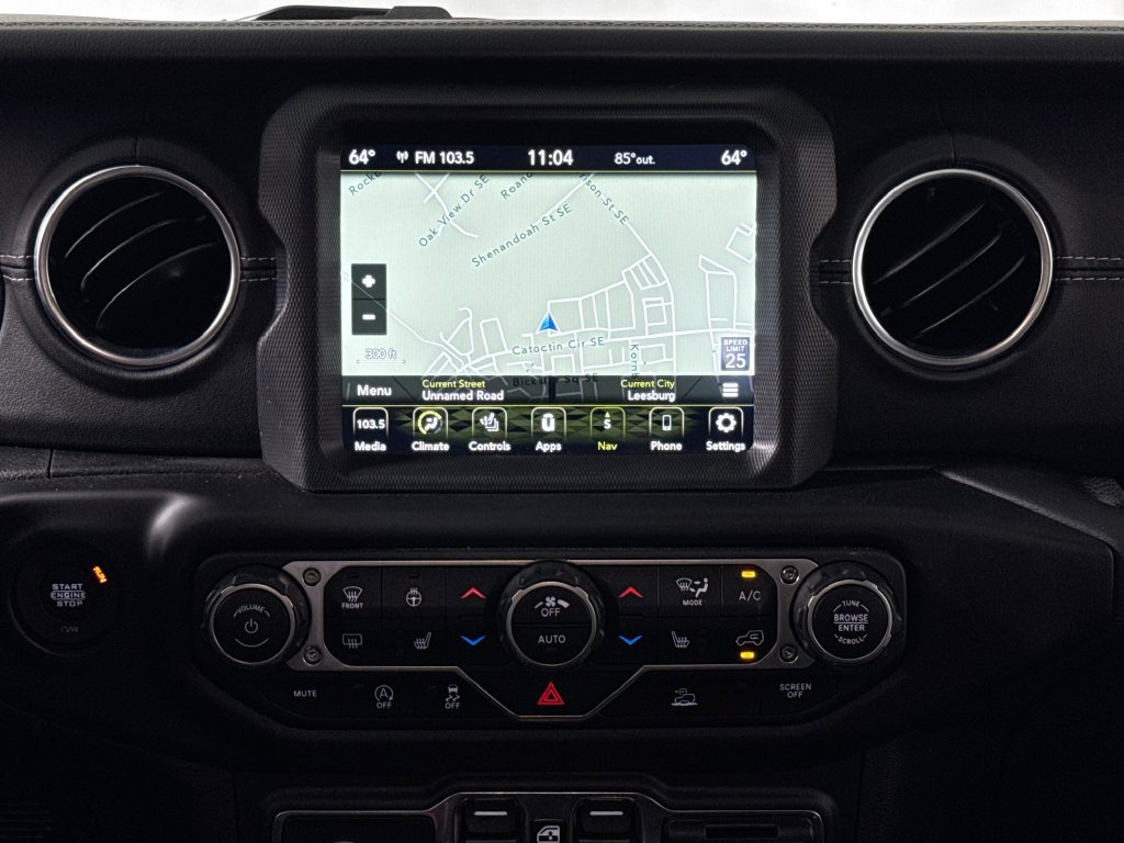 Used 2023 Jeep Gladiator Overland w/ LED Lighting Group AWD/4WD image 13