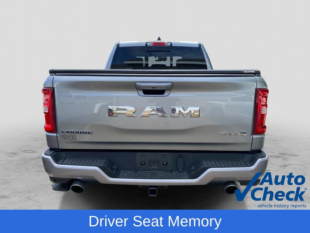 Used 2025 RAM 1500 Laramie w/ Sport Appearance Package AWD/4WD image 4