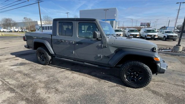Used 2020 Jeep Gladiator Sport w/ Quick Order Package 24S image 3