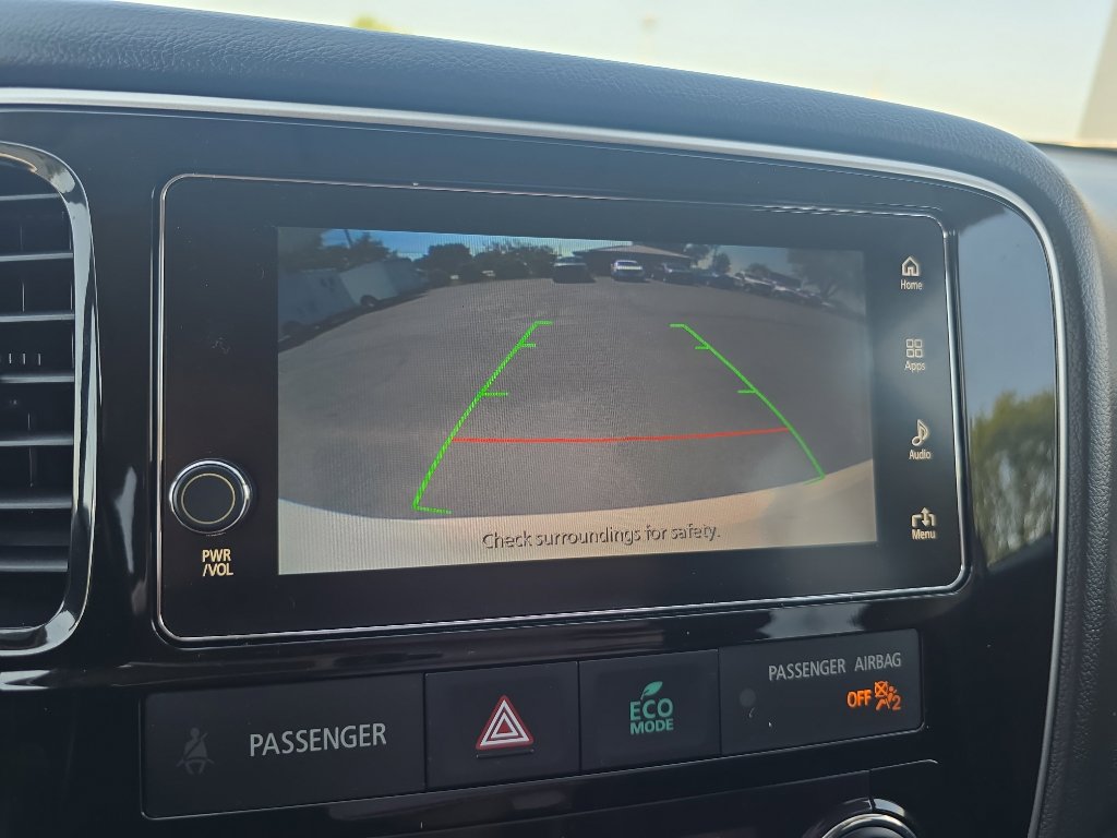 Used 2018 Mitsubishi Outlander SEL image 31