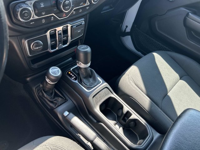 Used 2021 Jeep Gladiator Sport AWD/4WD image 25