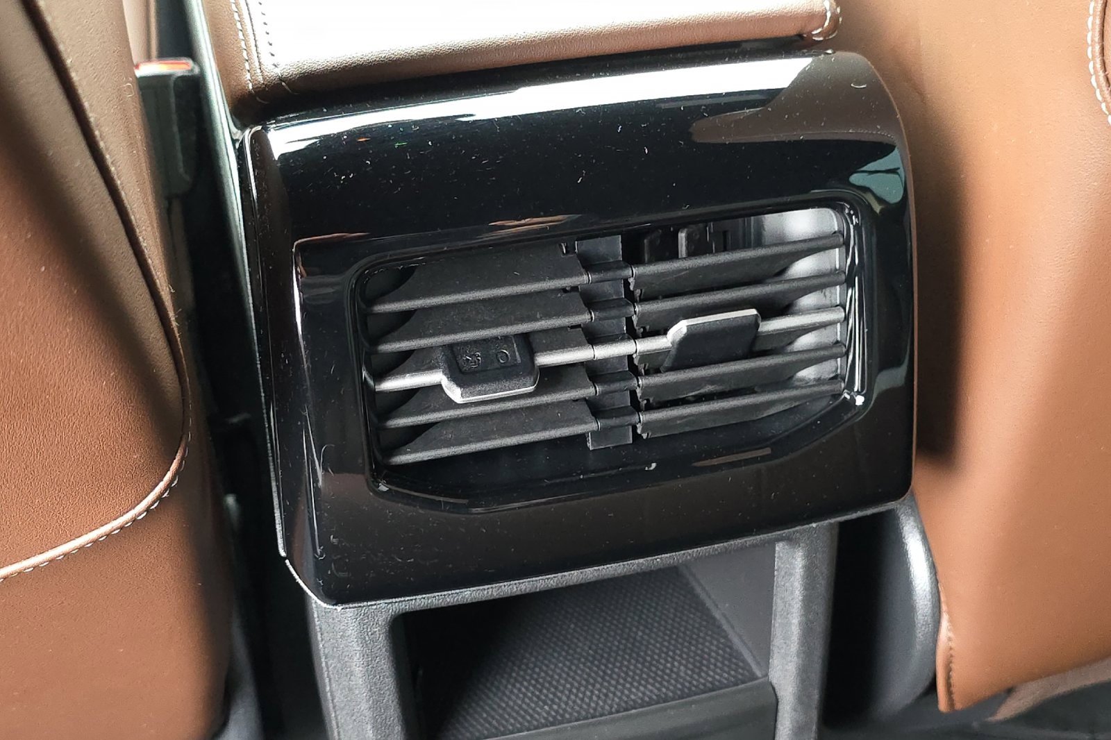 Used 2023 Volkswagen ID.4 2WD image 13