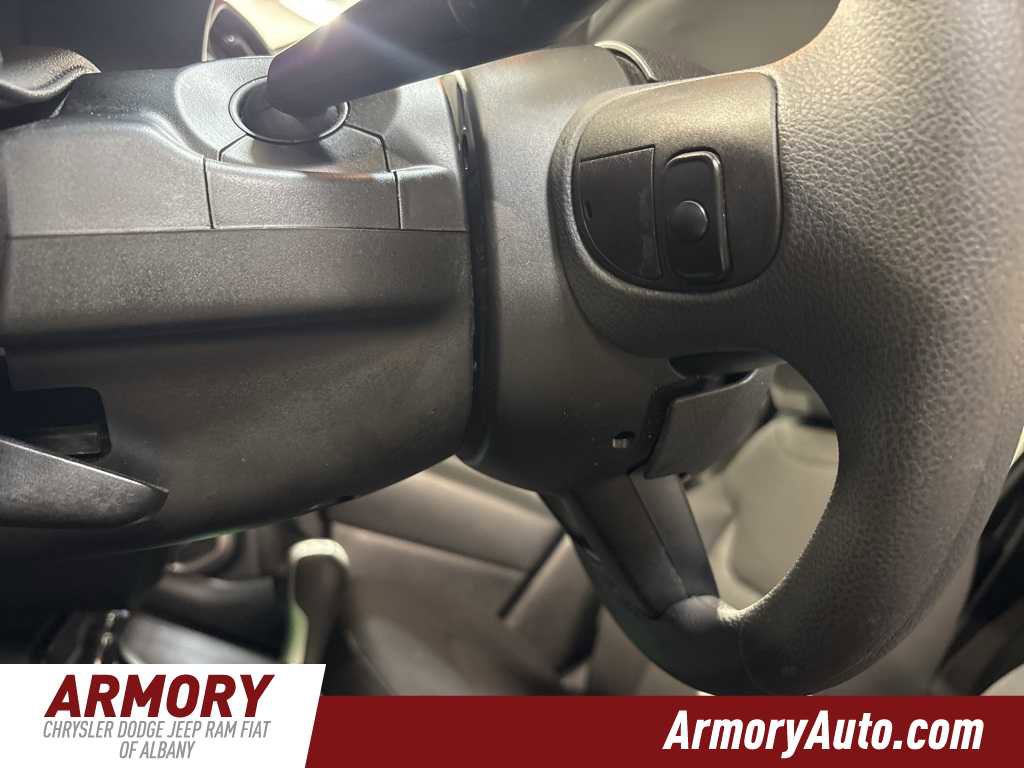 Used 2023 Jeep Renegade Latitude image 12