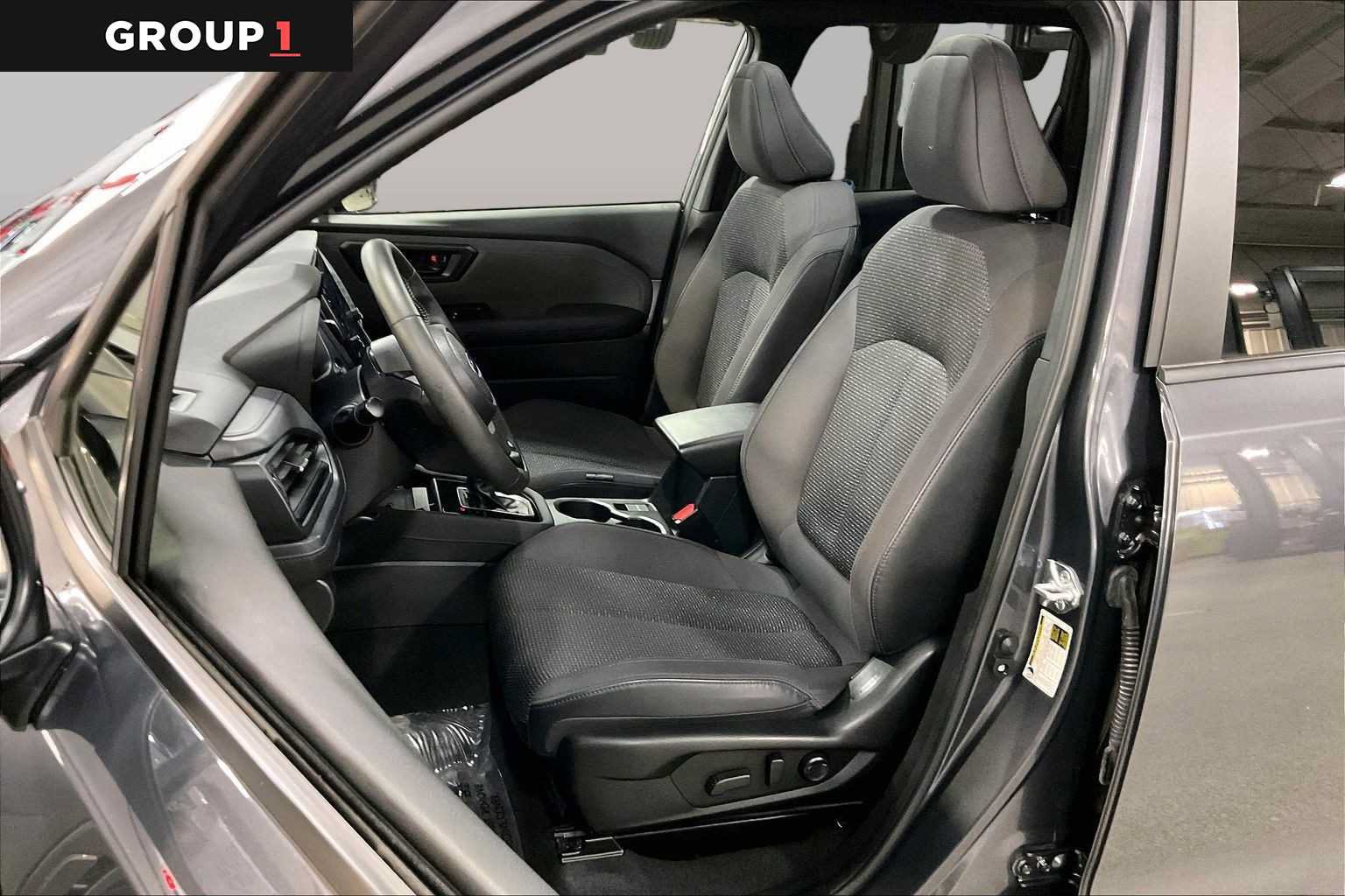 Certified 2025 Subaru Forester Premium AWD/4WD image 8