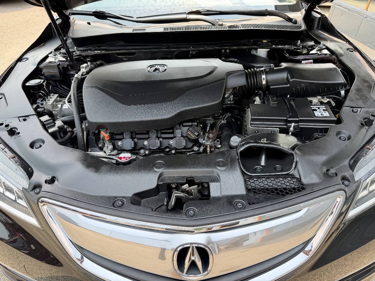 Used 2016 Acura TLX w/ Technology Package FWD image 15